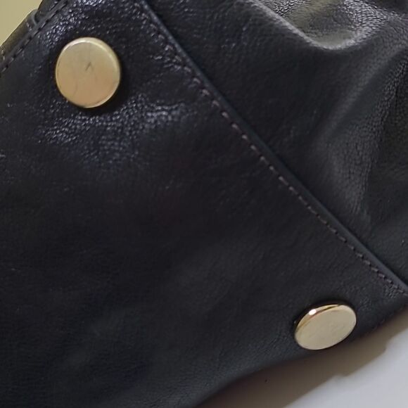 FOSSIL EXPANDABLE ZIP LEATHER BLACK TRIANGLE PURSE SHOULDER TRAVEL BAG - Picture 14 of 15